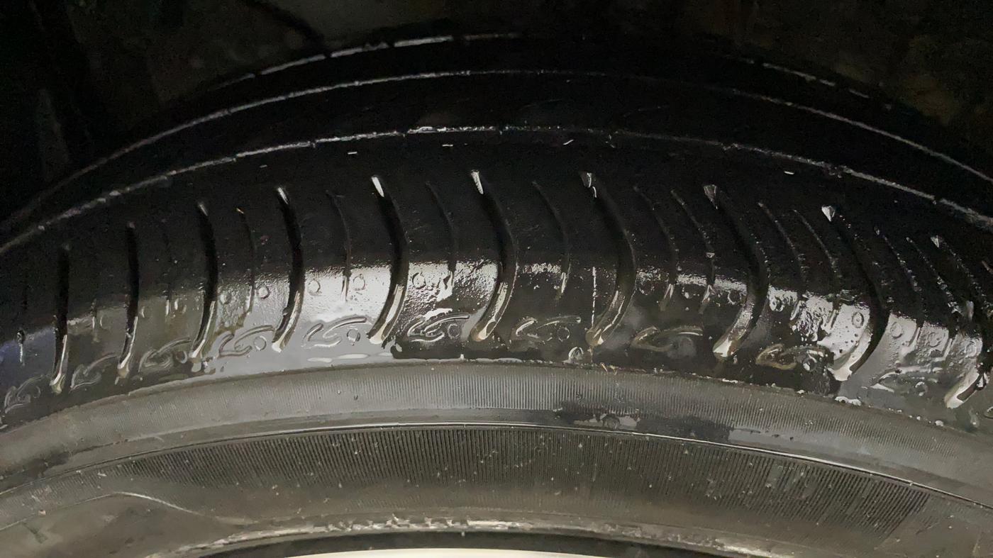 2022 Honda Amaze 1.2L I-VTEC VX CVT, Petrol, Automatic, 22,860 km, Left Front Tyre Tread
