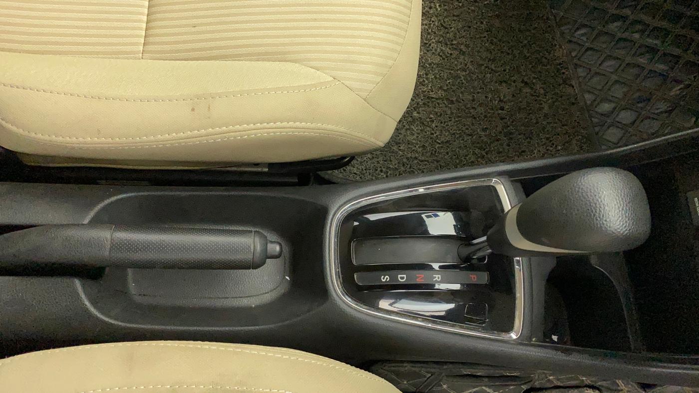 2022 Honda Amaze 1.2L I-VTEC VX CVT, Petrol, Automatic, 22,860 km, Gear Lever