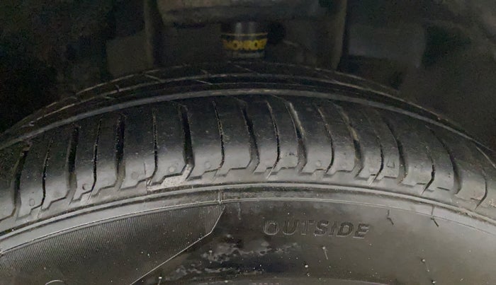 2018 Tata TIGOR XZA PETROL, Petrol, Automatic, 54,314 km, Right Front Tyre Tread