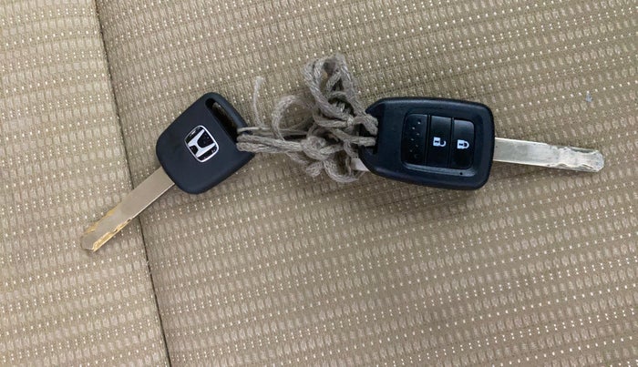 2015 Honda Jazz 1.2L I-VTEC SV, Petrol, Manual, 73,576 km, Key Close Up