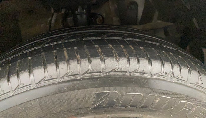 2015 Honda Jazz 1.2L I-VTEC SV, Petrol, Manual, 73,576 km, Right Front Tyre Tread