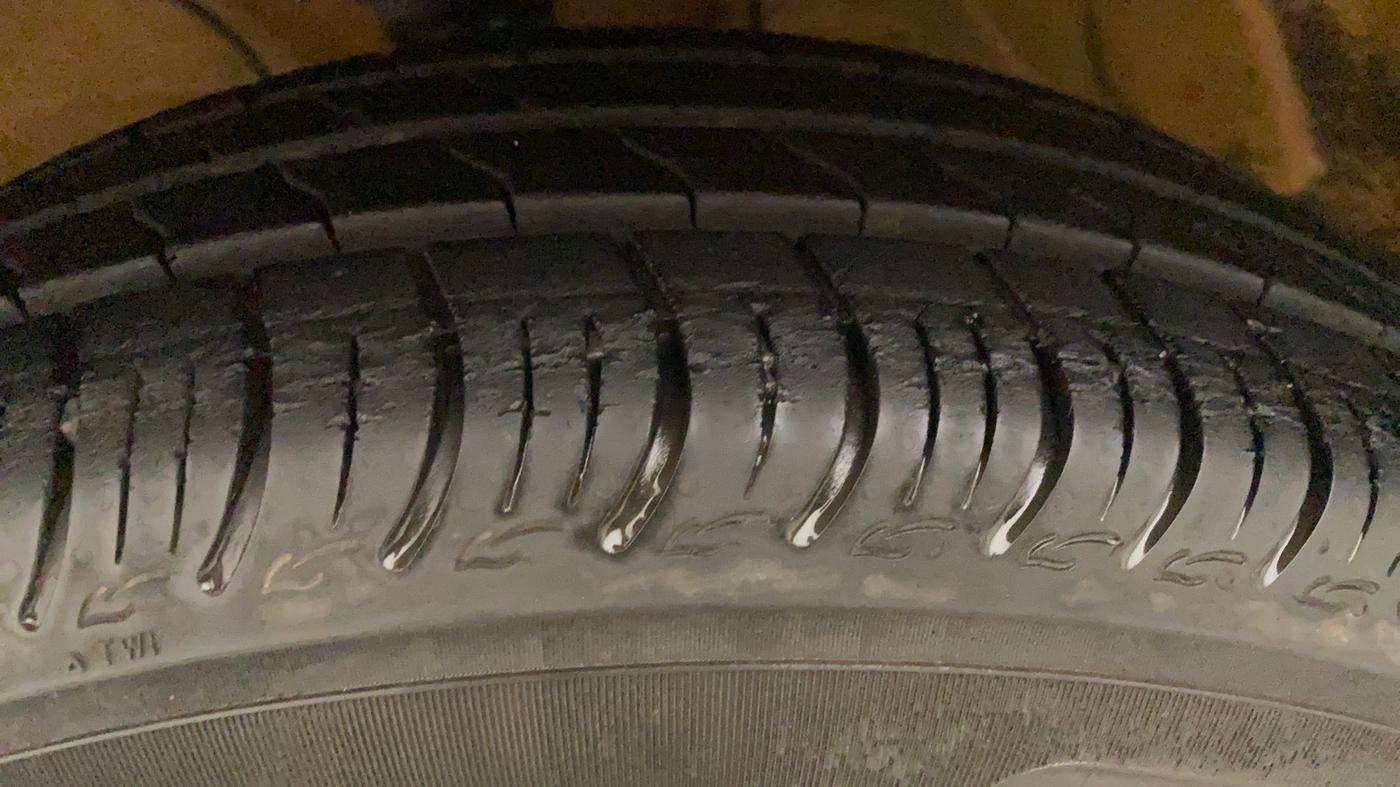 2019 Maruti S PRESSO VXI+, Petrol, Manual, 8,458 km, Left Front Tyre Tread