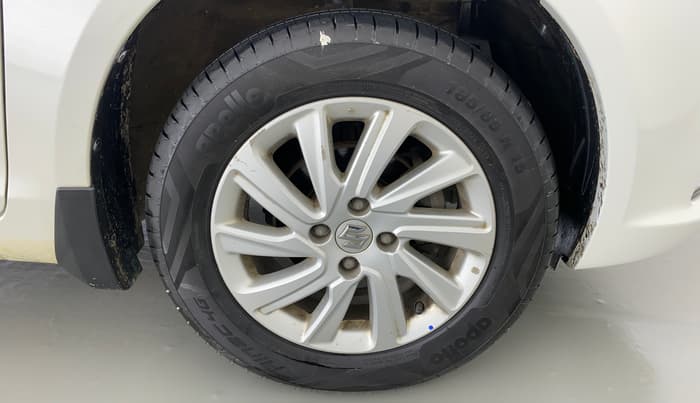 2016 Maruti Swift Dzire ZXI 1.2 BS IV, Petrol, Manual, 29,867 km, Right Front Wheel