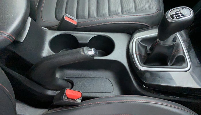 2020 KIA SELTOS GTK 1.4 GDI PETROL, Petrol, Manual, 26,963 km, Gear Lever