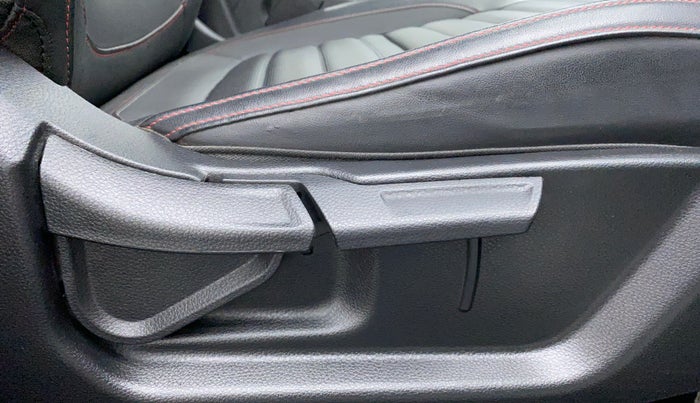 2020 KIA SELTOS GTK 1.4 GDI PETROL, Petrol, Manual, 26,963 km, Driver Side Adjustment Panel