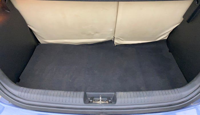 2012 Hyundai i20 SPORTZ 1.2, Petrol, Manual, 34,506 km, Boot Inside