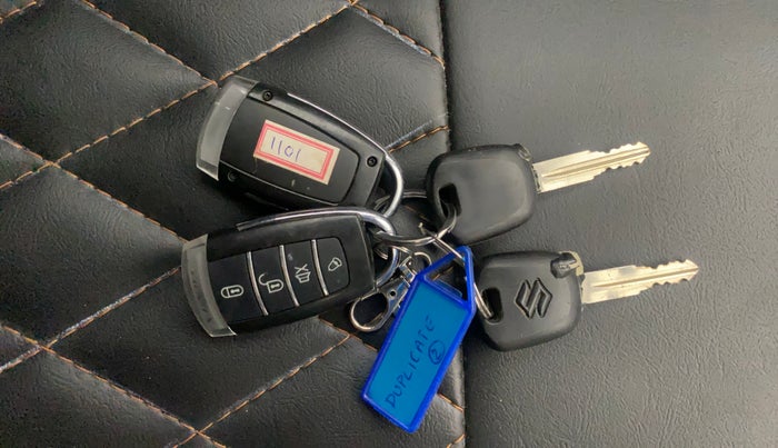 2020 Maruti Eeco 5 STR, Petrol, Manual, 96,092 km, Key Close Up