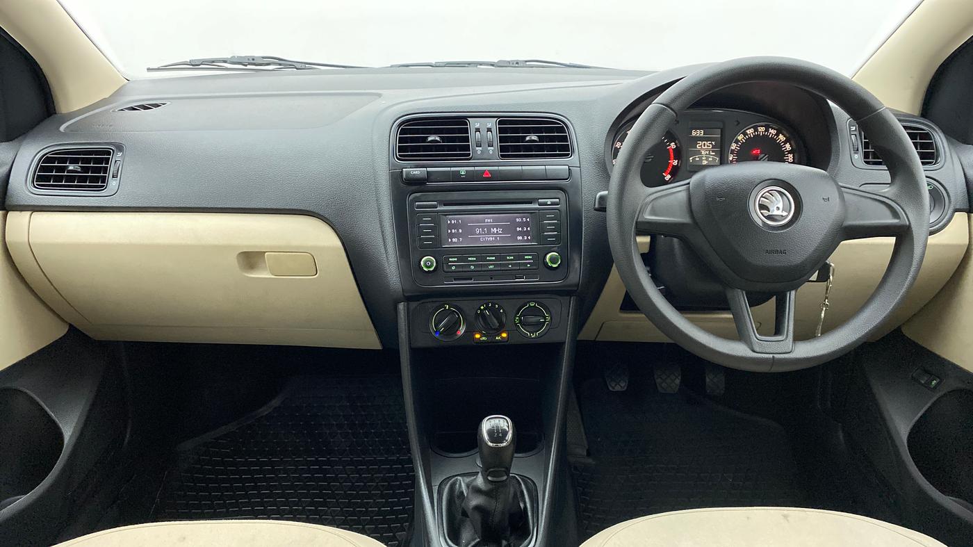 2018 Skoda Rapid 1.6 MPI MT ACTIVE, Petrol, Manual, 7,704 km, Dashboard