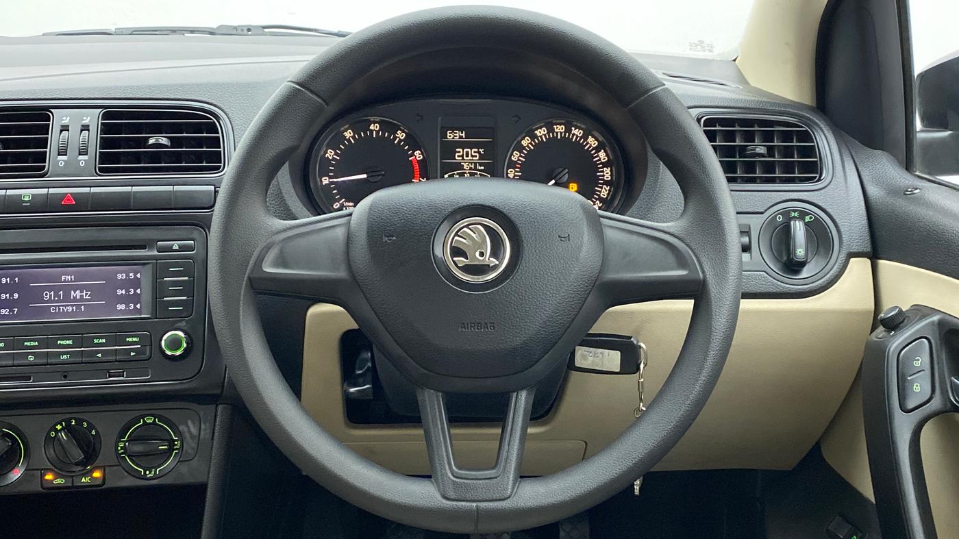 2018 Skoda Rapid 1.6 MPI MT ACTIVE, Petrol, Manual, 7,704 km, Steering Wheel Close Up