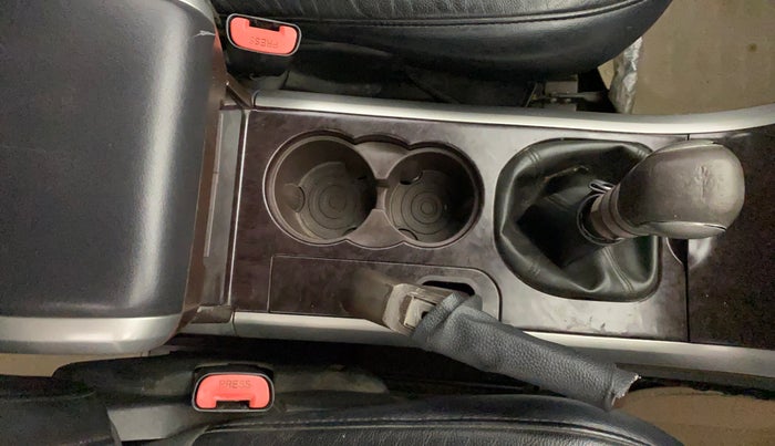 2014 Mahindra XUV500 W8, Diesel, Manual, 86,376 km, Gear Lever