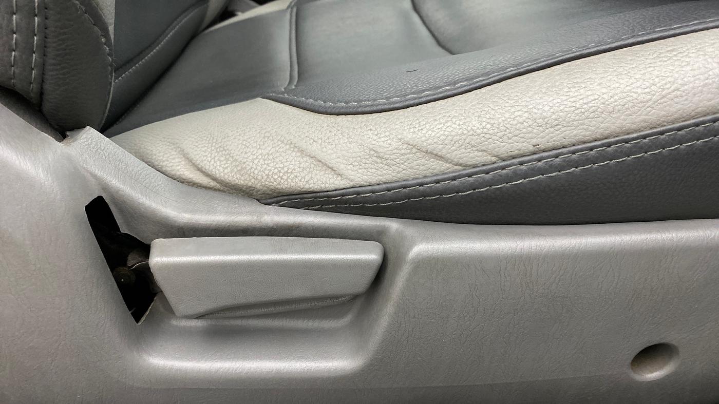 2014 Maruti Alto K10 VXI P, Petrol, Manual, 28,647 km, Driver Side Adjustment Panel