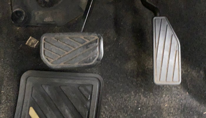 2020 Maruti IGNIS ALPHA 1.2 AMT, Petrol, Automatic, 35,980 km, Pedals