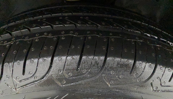 2020 Maruti IGNIS ALPHA 1.2 AMT, Petrol, Automatic, 35,980 km, Right Front Tyre Tread