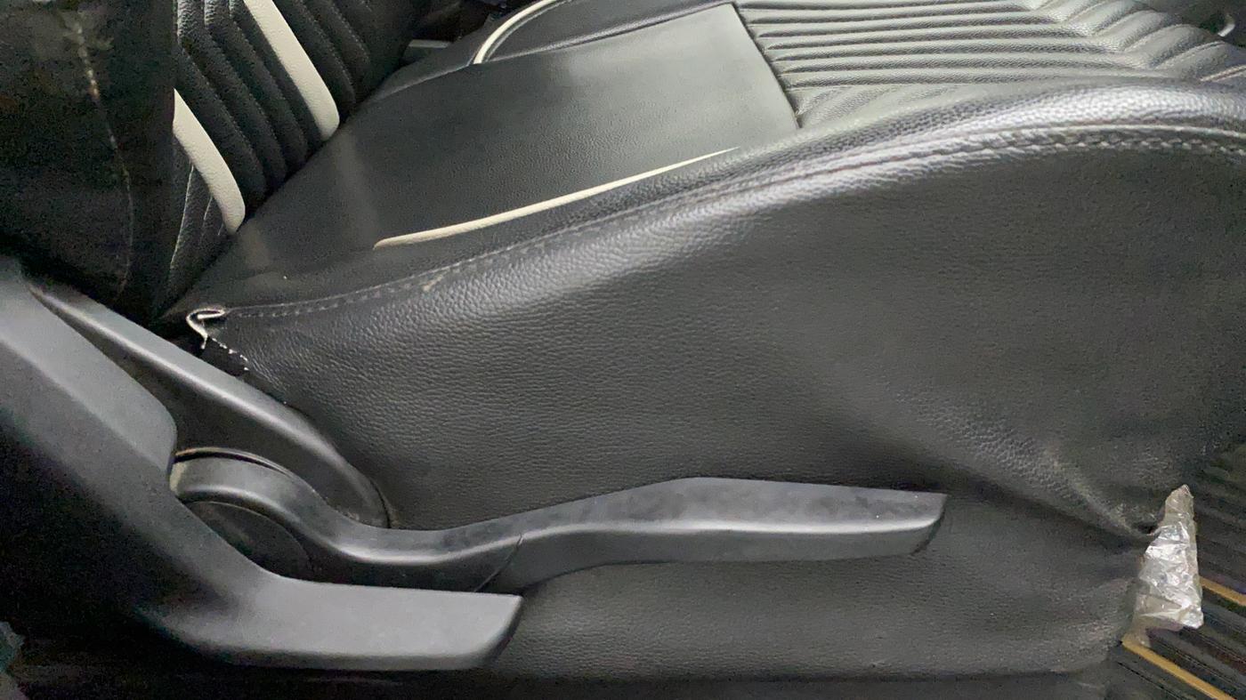 2020 Maruti IGNIS ALPHA 1.2 AMT, Petrol, Automatic, 35,980 km, Driver Side Adjustment Panel