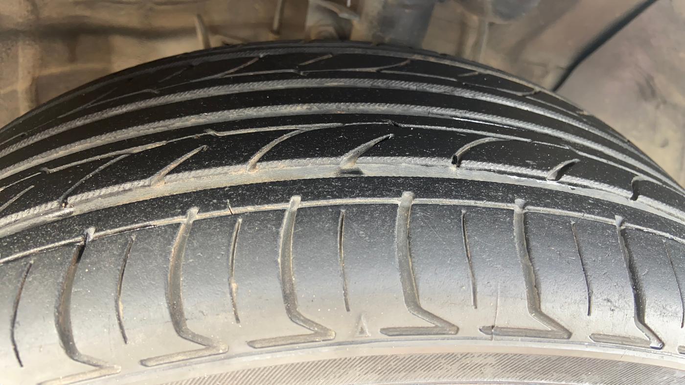2021 Hyundai Verna SX (O) 1.0 TURBO DCT, Petrol, Automatic, 94,596 km, Right Front Tyre Tread