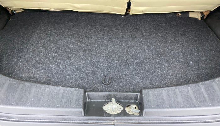2014 Maruti Wagon R 1.0 VXI, Petrol, Manual, 50,197 km, Boot Inside