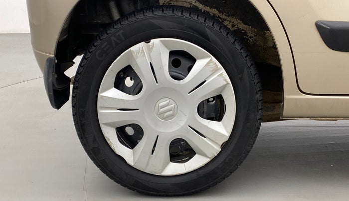 2014 Maruti Wagon R 1.0 VXI, Petrol, Manual, 50,197 km, Right Rear Wheel