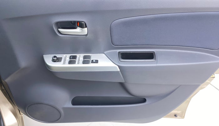 2014 Maruti Wagon R 1.0 VXI, Petrol, Manual, 50,197 km, Driver Side Door Panels Control