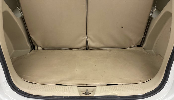 2018 Maruti Ertiga VDI SHVS, Diesel, Manual, 88,509 km, Boot Inside
