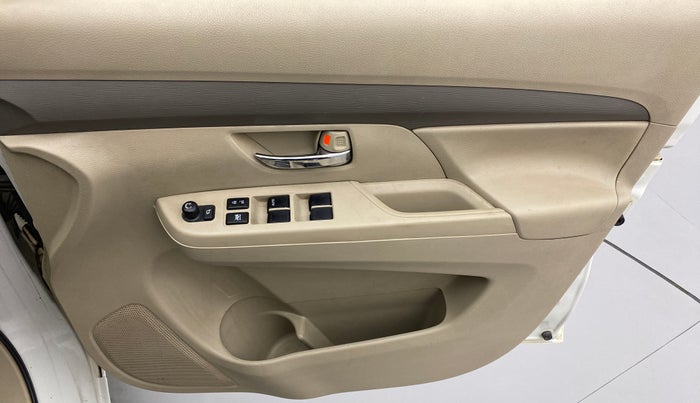 2018 Maruti Ertiga VDI SHVS, Diesel, Manual, 88,509 km, Driver Side Door Panels Control