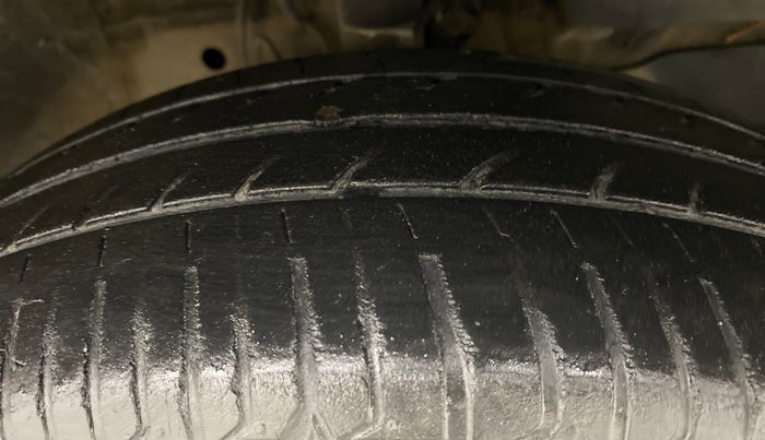 2017 Honda Jazz 1.2 V AT, Petrol, Automatic, 48,478 km, Right Front Tyre Tread