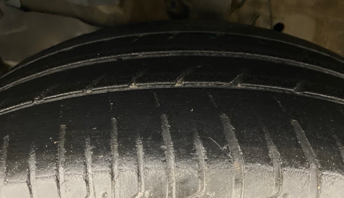 2017 Honda Jazz 1.2 V AT, Petrol, Automatic, 48,478 km, Left Front Tyre Tread