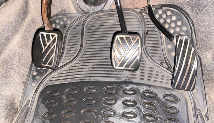 2014 Maruti Wagon R Stingray VXI, CNG, Manual, 96,154 km, Pedals