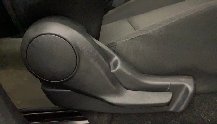 2024 Maruti Swift LXi, Petrol, Manual, 2,607 km, Driver Side Adjustment Panel