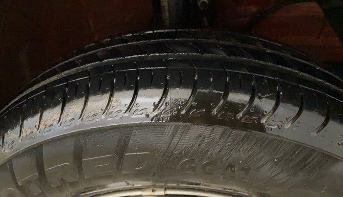 2024 Maruti Swift LXi, Petrol, Manual, 2,607 km, Right Front Tyre Tread
