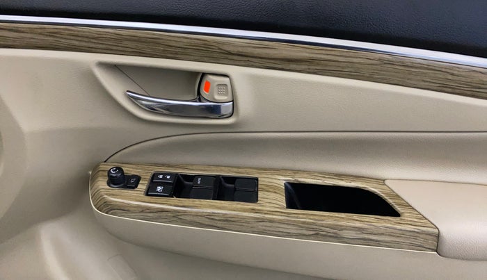 2019 Maruti Ciaz ALPHA  AT 1.5 SHVS PETROL, Petrol, Automatic, 44,903 km, Driver Side Door Panels Control