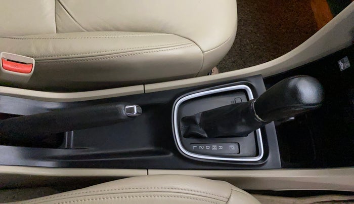 2019 Maruti Ciaz ALPHA  AT 1.5 SHVS PETROL, Petrol, Automatic, 44,903 km, Gear Lever