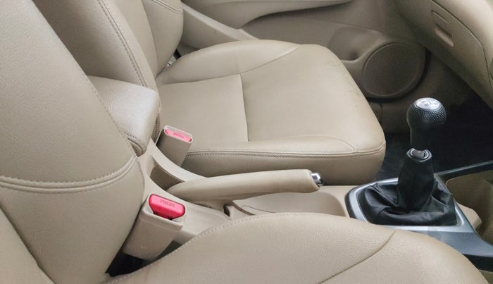 2013 Honda City 1.5L I-VTEC V MT, Petrol, Manual, 78,899 km, Gear Lever