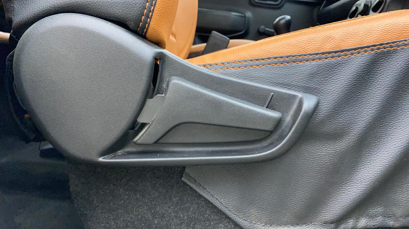 2024 Maruti S PRESSO LXI S-CNG, CNG, Manual, 23,164 km, Driver Side Adjustment Panel