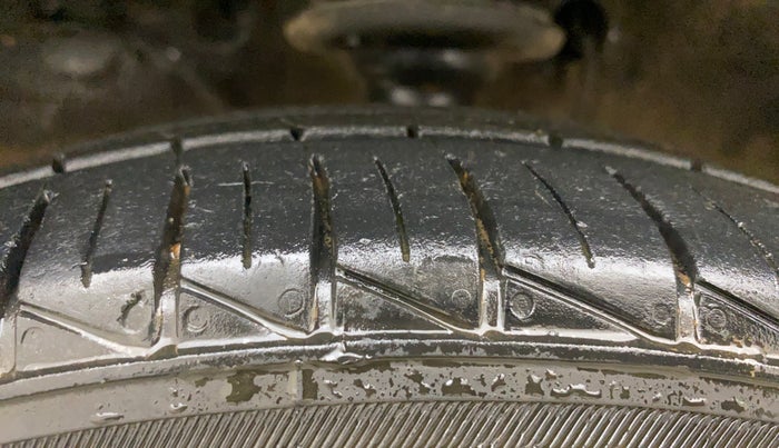 2024 Maruti S PRESSO LXI S-CNG, CNG, Manual, 23,133 km, Left Front Tyre Tread