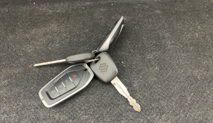 2024 Maruti S PRESSO LXI S-CNG, CNG, Manual, 23,133 km, Key Close Up