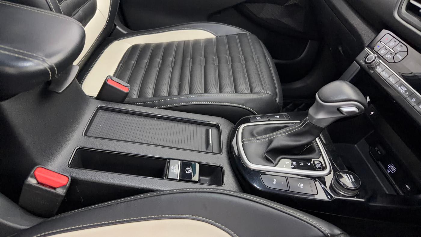 2024 KIA SELTOS  GTX Plus 1.5 Turbo Petrol DCT, Petrol, Automatic, 30,710 km, Gear Lever