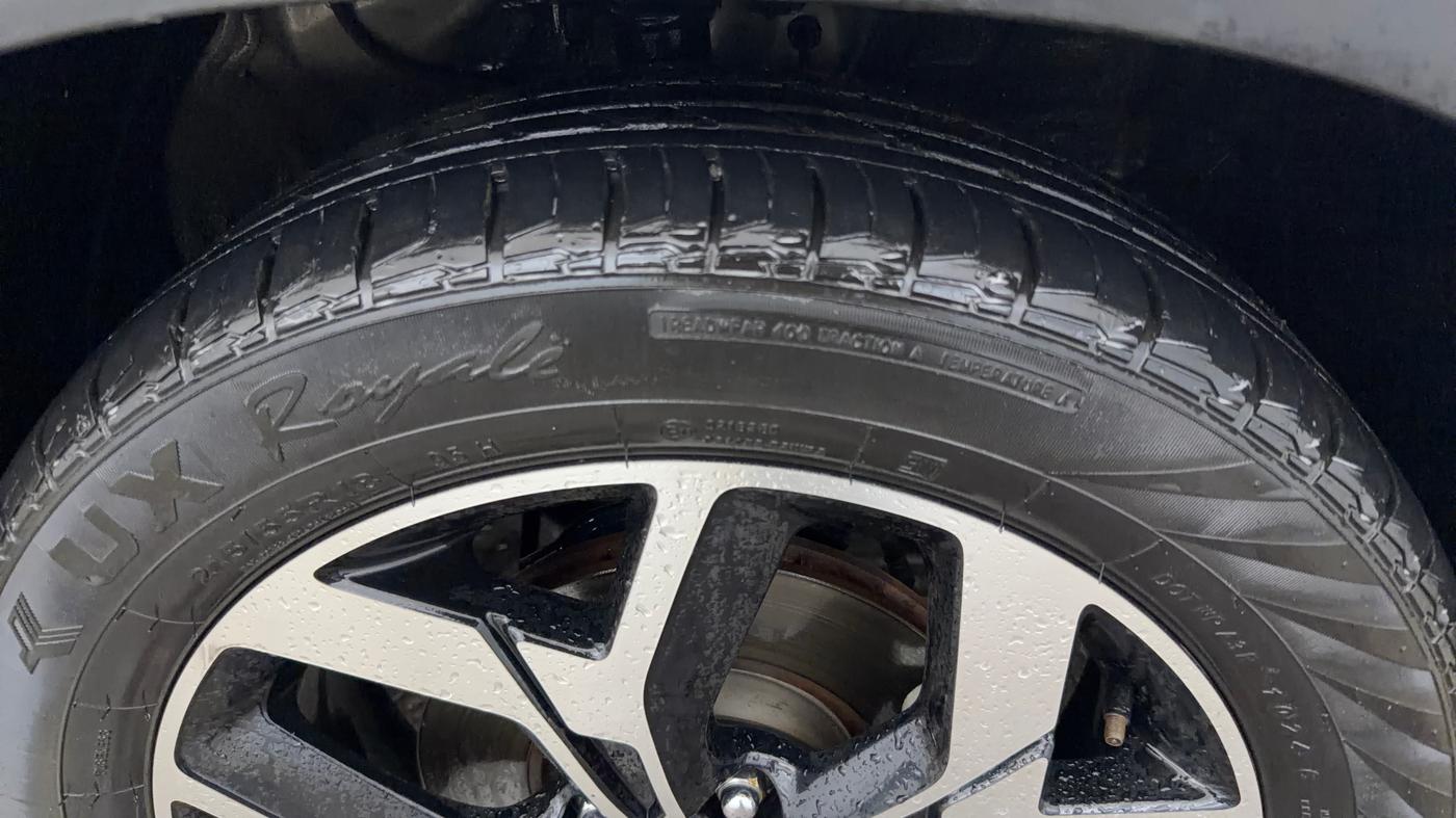 2024 KIA SELTOS  GTX Plus 1.5 Turbo Petrol DCT, Petrol, Automatic, 30,710 km, Right Front Tyre Tread
