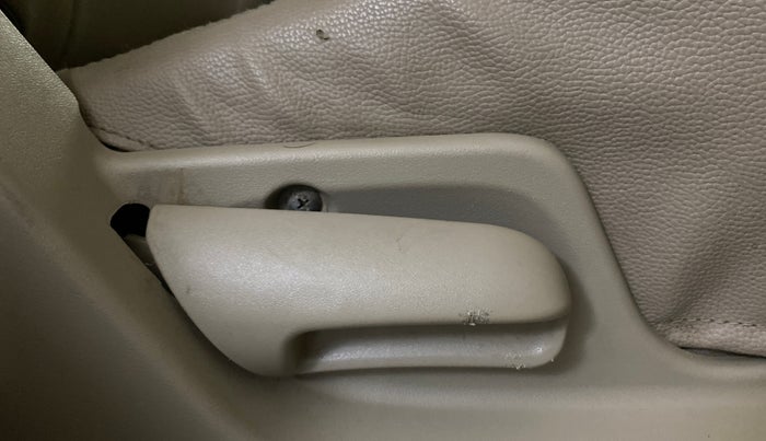2015 Maruti Swift Dzire LXI (O), Petrol, Manual, 69,940 km, Driver Side Adjustment Panel