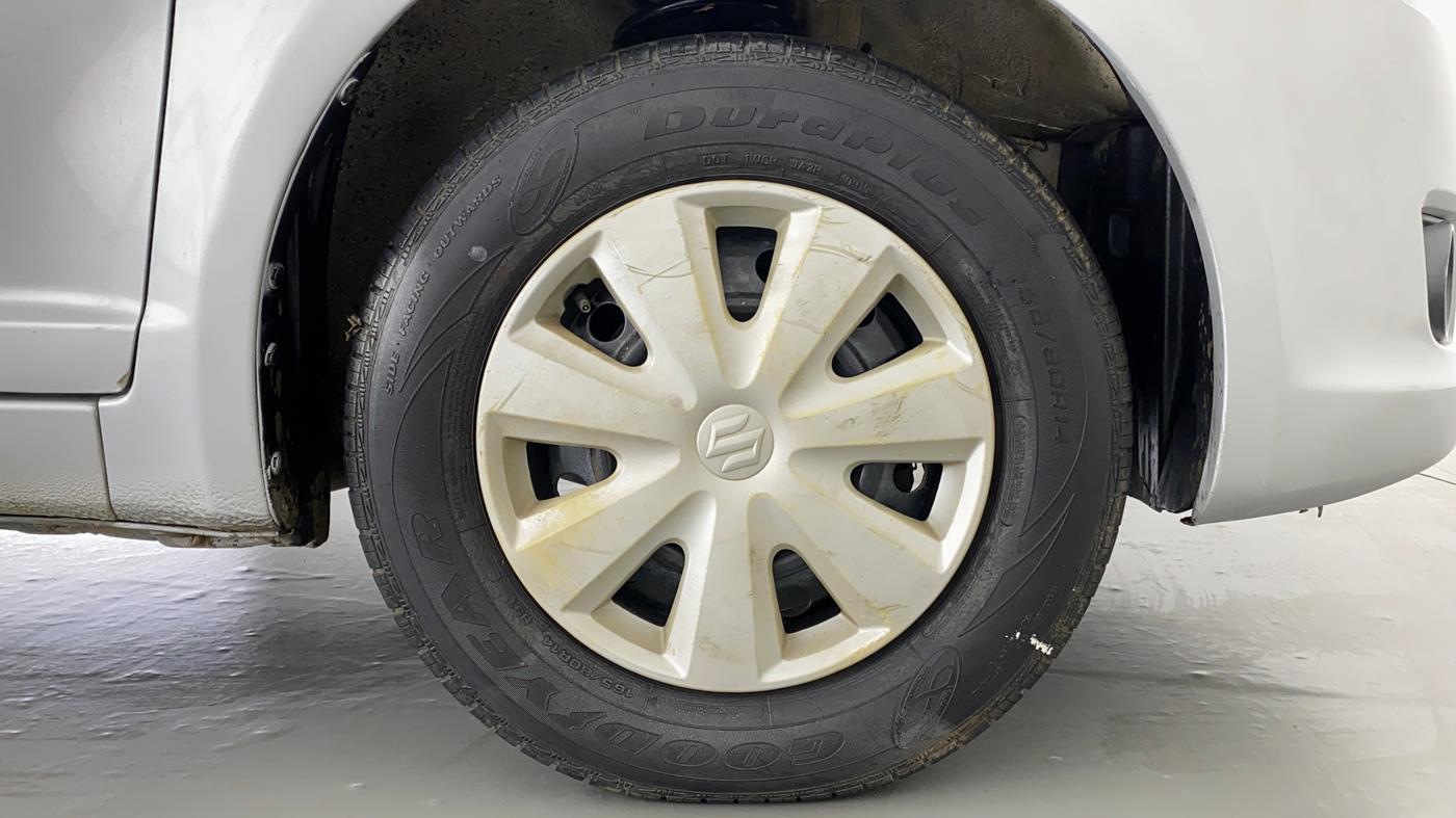2010 Maruti Swift Dzire VXI, Petrol, Manual, 90,170 km, Right Front Wheel
