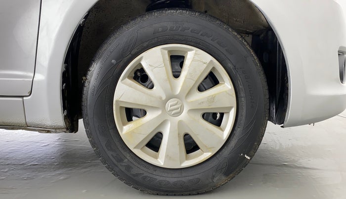 2010 Maruti Swift Dzire VXI, Petrol, Manual, 90,170 km, Right Front Wheel