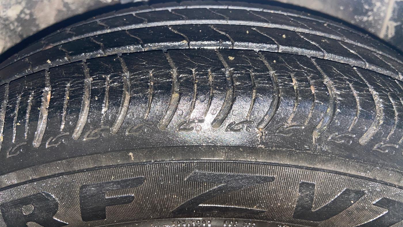 2014 Maruti Celerio VXI, Petrol, Manual, 73,890 km, Right Front Tyre Tread