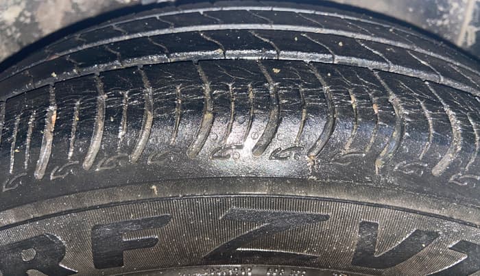 2014 Maruti Celerio VXI, Petrol, Manual, 73,853 km, Right Front Tyre Tread