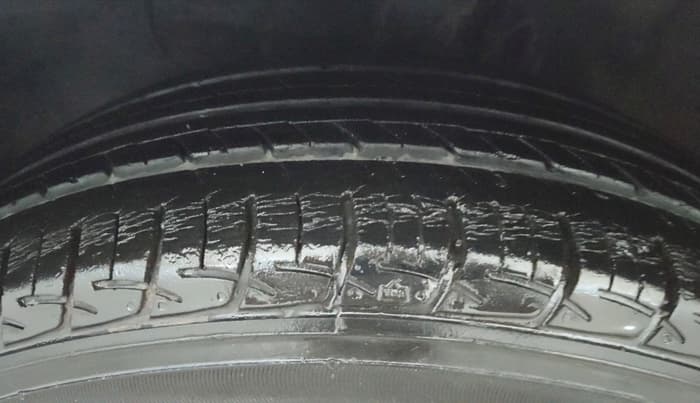 2018 Hyundai Elite i20 ASTA 1.2  CVT, Petrol, Automatic, 21,112 km, Left Front Tyre Tread