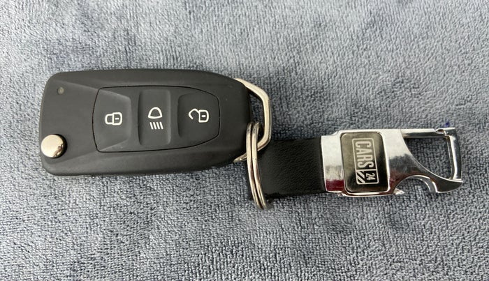 2019 Tata Tiago XZA 1.2 REVOTRON, Petrol, Automatic, 11,695 km, Key Close Up