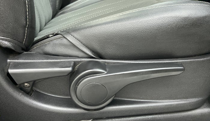 2019 Tata Tiago XZA 1.2 REVOTRON, Petrol, Automatic, 11,695 km, Driver Side Adjustment Panel