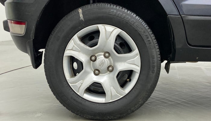 2013 Ford Ecosport 1.5 AMBIENTE TDCI, Diesel, Manual, 1,15,227 km, Right Rear Wheel