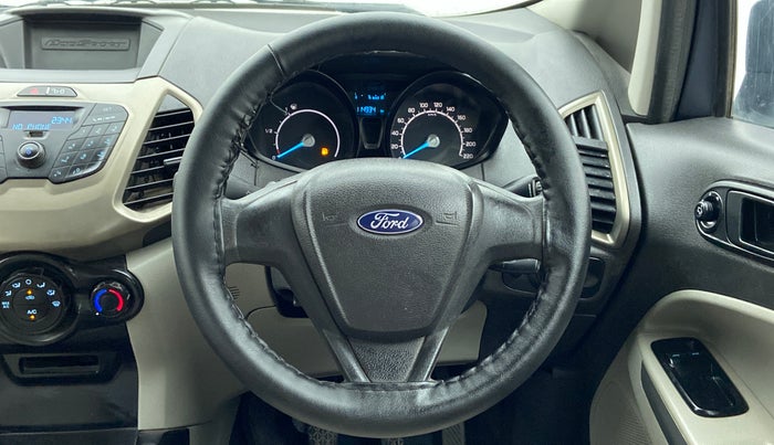 2013 Ford Ecosport 1.5 AMBIENTE TDCI, Diesel, Manual, 1,15,227 km, Steering Wheel Close Up
