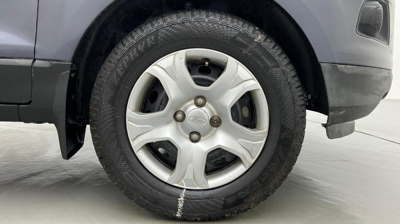 2013 Ford Ecosport 1.5 AMBIENTE TDCI, Diesel, Manual, 1,15,227 km, Right Front Wheel