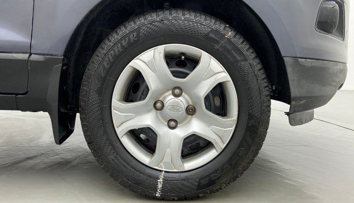 2013 Ford Ecosport 1.5 AMBIENTE TDCI, Diesel, Manual, 1,15,227 km, Right Front Wheel