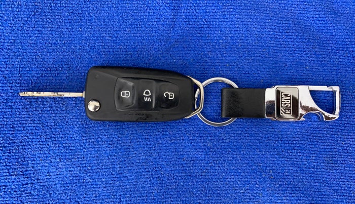 2018 Tata Tiago XT PETROL, Petrol, Manual, 51,123 km, Key Close Up